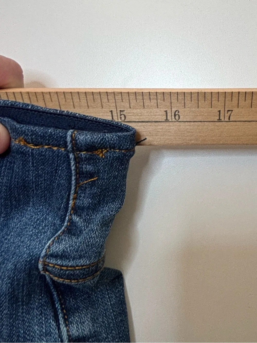 RISEN Pull On Denim Shorts Raw Hem Stretch Bermuda 8” Inseam Medium NWT - Picture 7 of 9